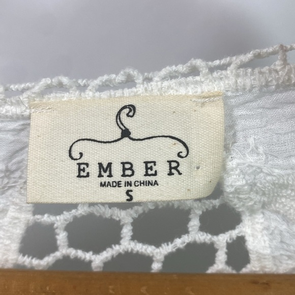 Ember Mesh, Lace, and Fringe White Short Sleeve Crop Top Size Small - Picture 6 of 7